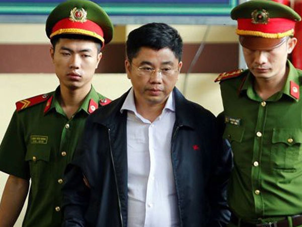 Xét xử đường dây đánh bạc online nghìn tỷ: Người ôm 1.500 tỷ bỏ trốn là ai?