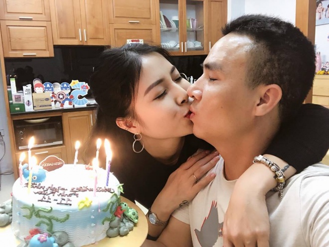 BTV Thời sự 19h Hữu Bằng bất ngờ lên tiếng chọc ngoáy về cô MC lục đục hôn nhân: Khi cô khoe hạnh phúc, tôi đã nghĩ cứ chờ xem được mấy hôm