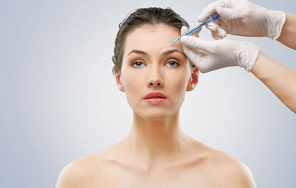 Một phụ nữ tử vong sau khi tiêm botox làm đẹp, chị em có ý định làm đừng bỏ qua điều này