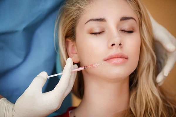 Một phụ nữ tử vong sau khi tiêm botox làm đẹp, chị em có ý định làm đừng bỏ qua điều này