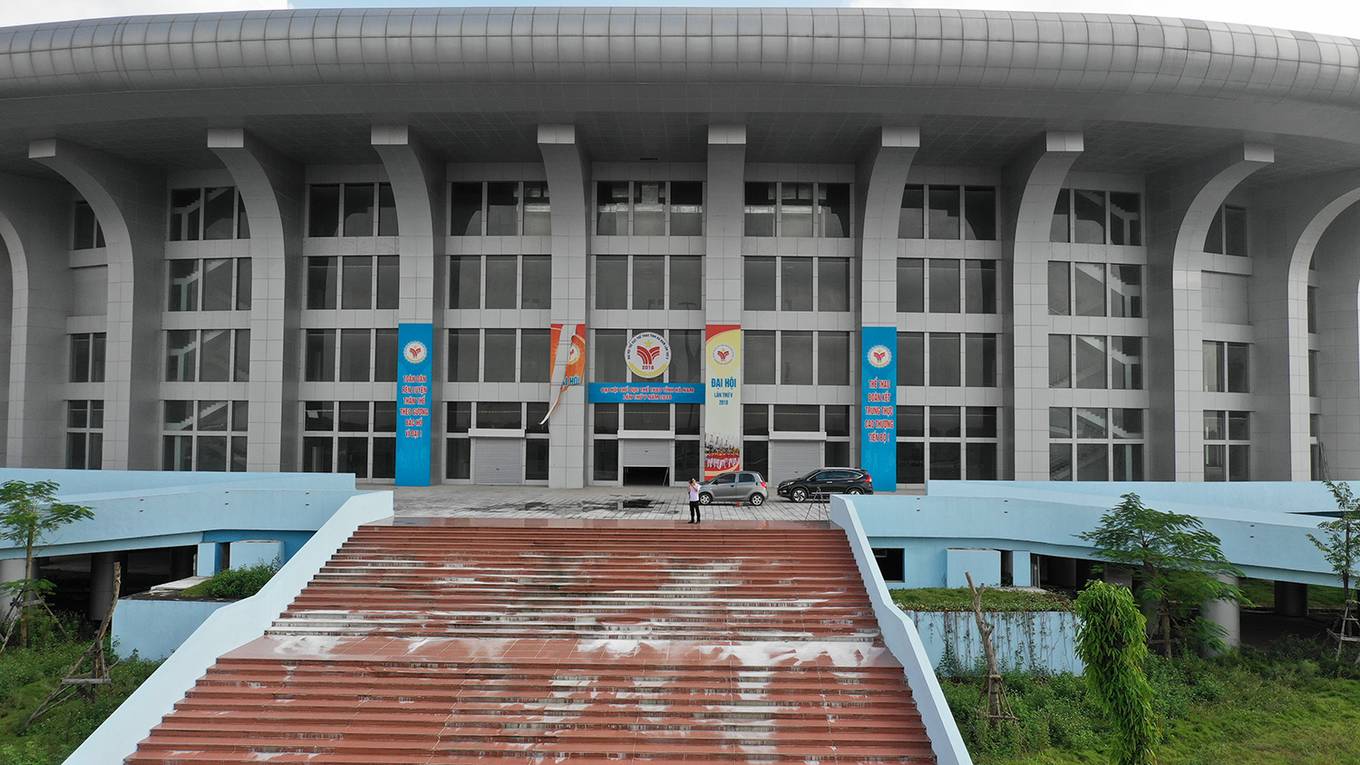 Nhà thi đấu hơn 1.000 tỷ đồng hoạt động cầm chừng