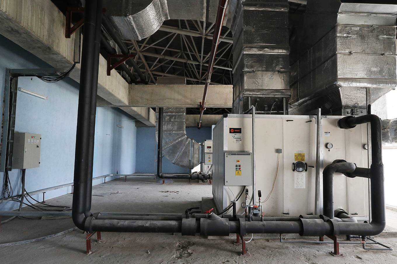 Nhà thi đấu hơn 1.000 tỷ đồng hoạt động cầm chừng