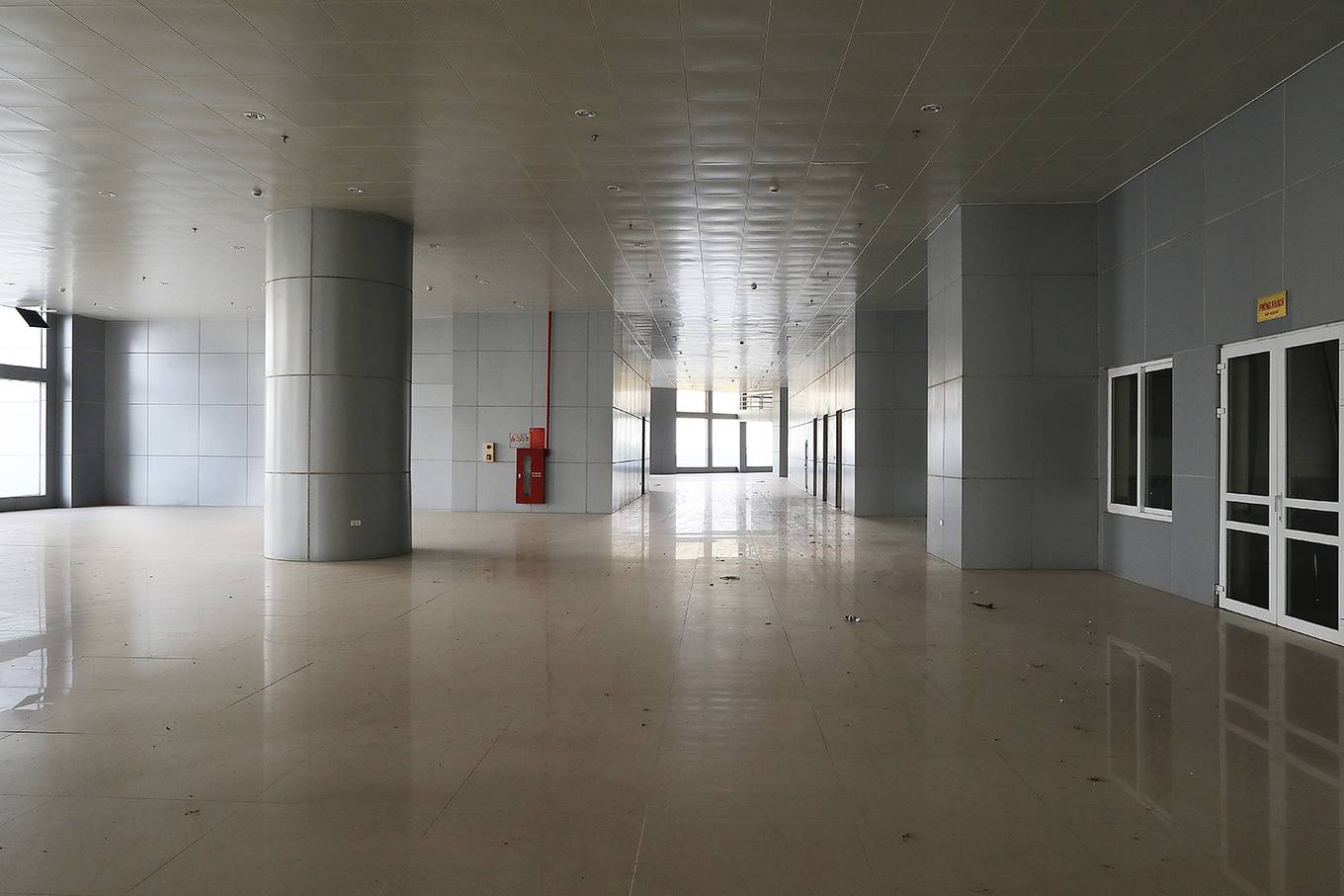 Nhà thi đấu hơn 1.000 tỷ đồng hoạt động cầm chừng