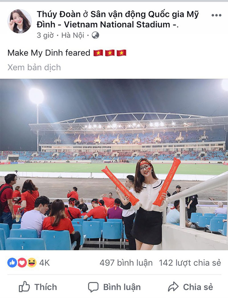 Xuất hiện trên khán đài trận Việt Nam - Malaysia, facebook cô gái trẻ bỗng bị tấn công
