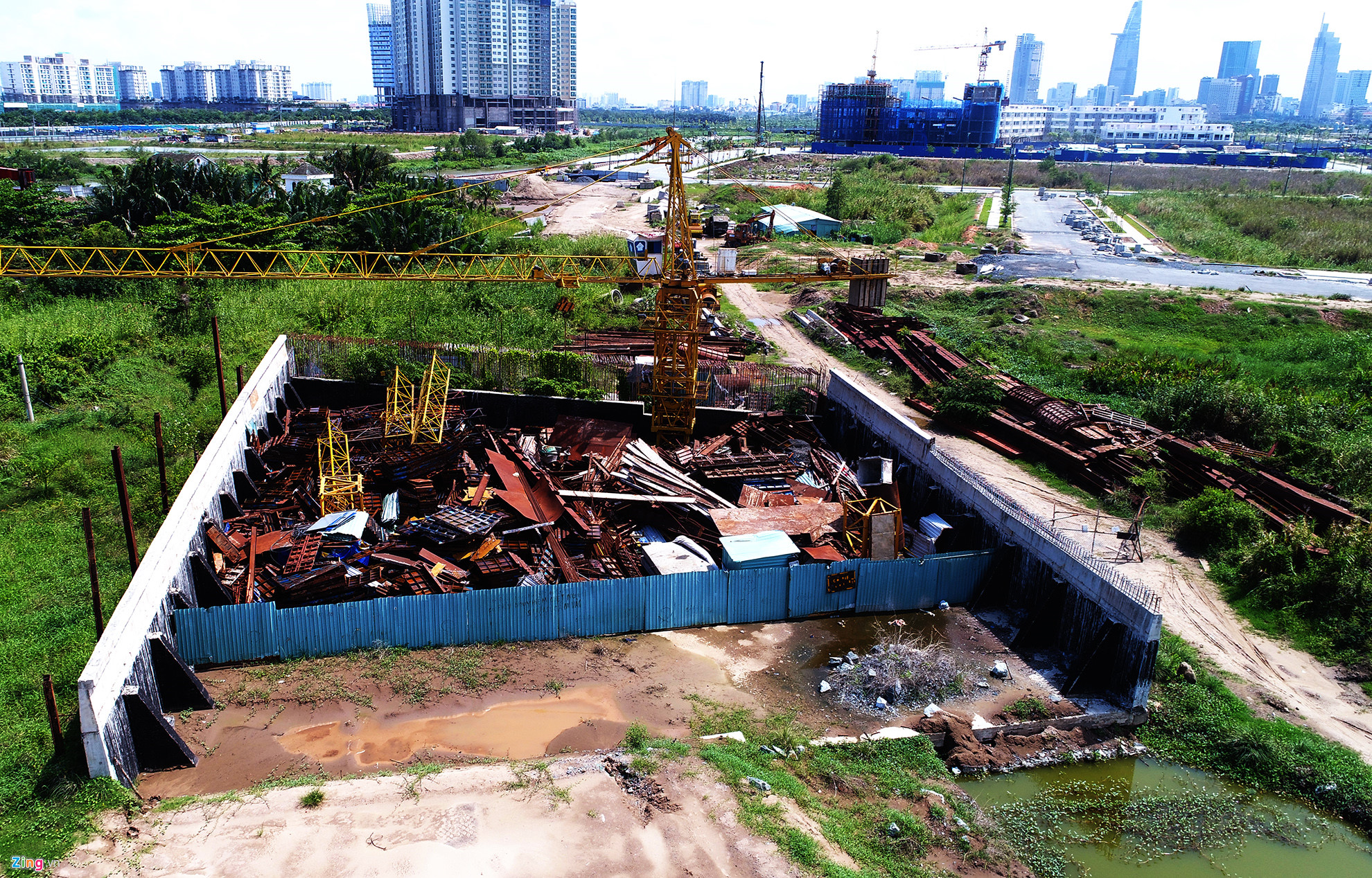 Video ảnh: Cận cảnh 4 tuyến đường 12.000 tỷ ở Thủ Thiêm do ông Tất Thành Cang ký