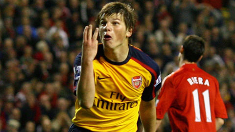 Arshavin: Người hùng poker của Arsenal sắp giải nghệ