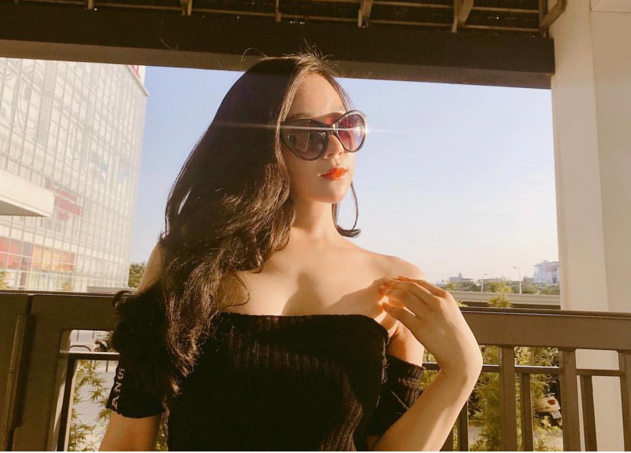 Lộ ảnh vóc dáng chưa qua photoshop của hot girl ngủ gật Hưng Yên nổi tiếng MXH nhờ gợi cảm