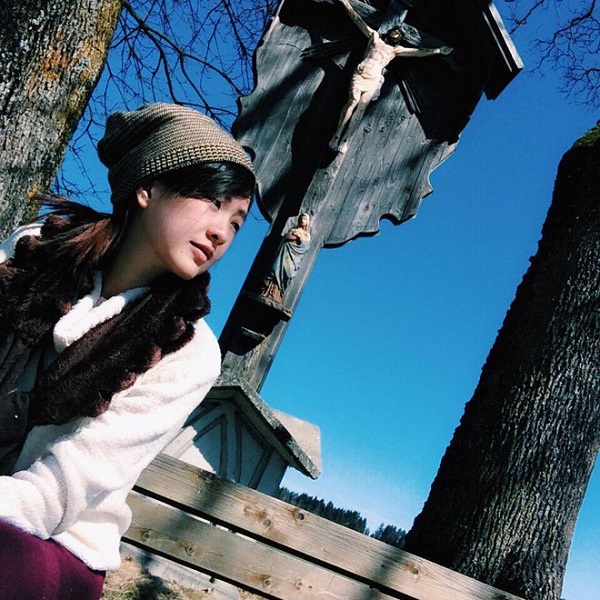 Phát sốt với vẻ đẹp ngỡ ngàng của nữ bác sĩ ĐT Thái Lan