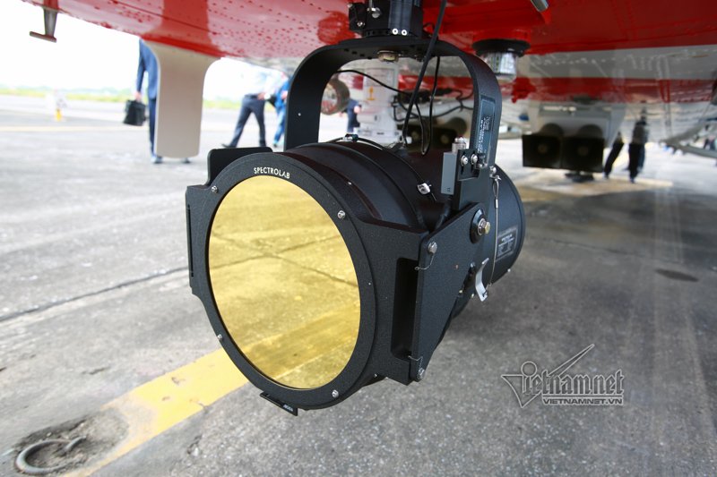 Video - Ảnh: Hai trực thăng Nga trình diễn ấn tượng trên bầu trời Hà Nội