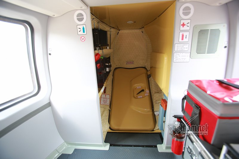 Video - Ảnh: Hai trực thăng Nga trình diễn ấn tượng trên bầu trời Hà Nội