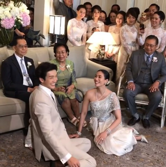 Đám cưới cặp quyền lực nhất Tbiz Push Puttichai và Jooy: Hôn lễ truyền thống siêu sang, dàn phù dâu phù rể khủng
