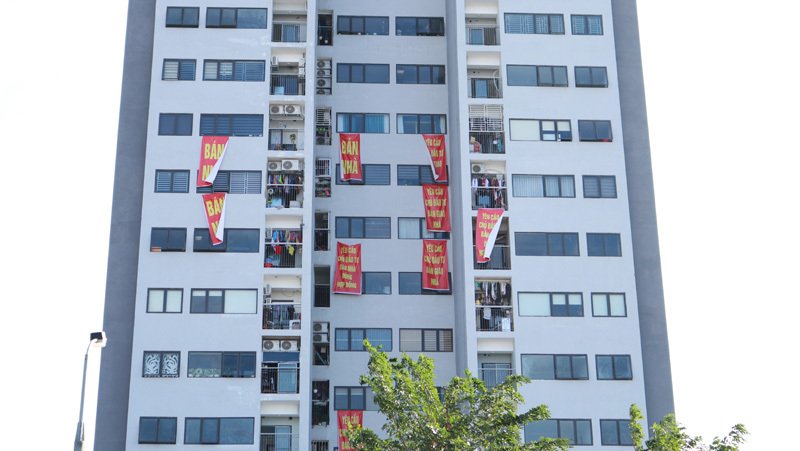 Cư dân Bảo Sơn 31 tầng đồng loạt treo biển bán nhà