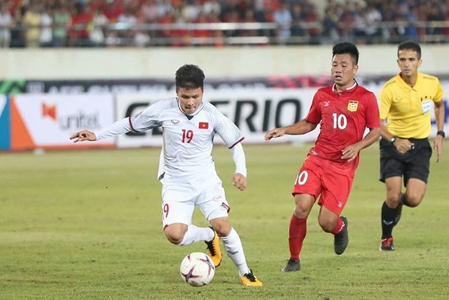 Tuyển Việt Nam đấu Malaysia: Không dùng sức, phải dùng mưu!