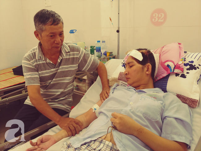 Tâm thư đẫm nước mắt của bà mẹ bán hết nhà cửa, 11 năm đi khắp đất nước tìm cách cứu con trai