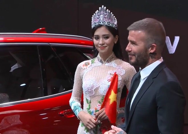 Hot girl hội Rich Kid - Thảo Tiên khoe ảnh chụp chung với David Beckham ở Singapore