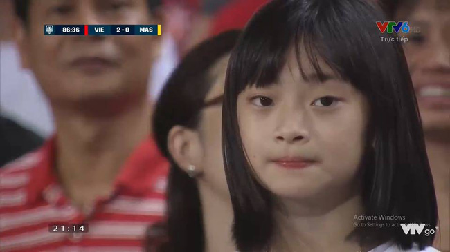 Không phải dàn CĐV nữ xinh đẹp, đây mới là gương mặt khiến dân mạng phát cuồng sau trận Việt Nam - Malaysia