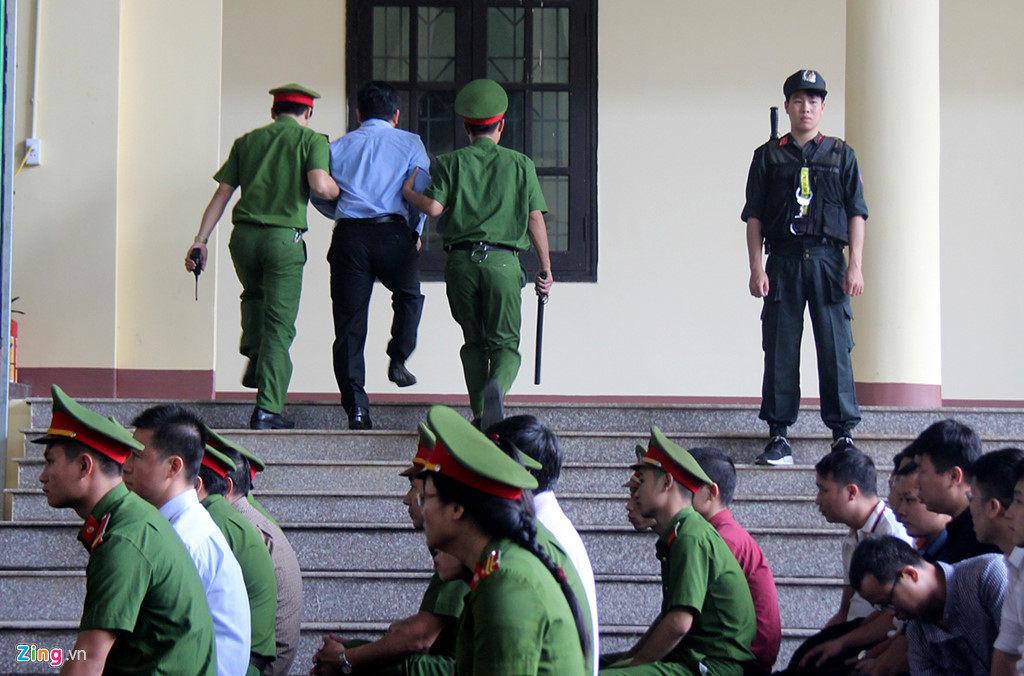 Cách ly trùm ổ bạc nghìn tỷ Nguyễn Văn Dương tại tòa