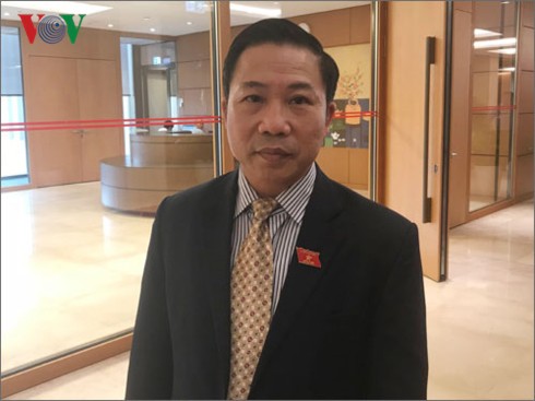 Sinh viên đóng tiền chống trượt trong kỳ thi là tham nhũng giáo dục