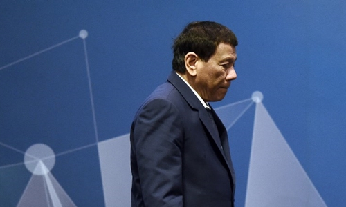 Tổng thống Philippines không dự tiệc tối của APEC