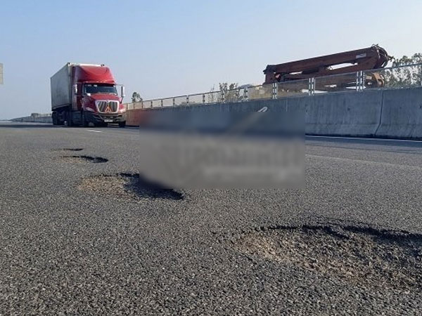 Kêu ca thiếu tiền làm đường, cao tốc 34.000 tỷ vừa xong đã hỏng