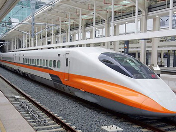 Kêu ca thiếu tiền làm đường, cao tốc 34.000 tỷ vừa xong đã hỏng