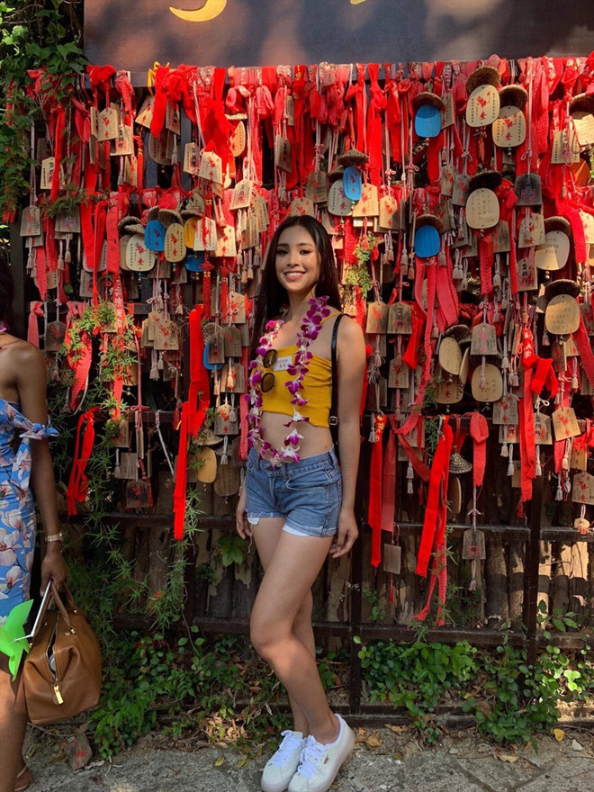 Hoa hậu Tiểu Vy khoe hình thể săn chắc, gợi cảm ở Miss World