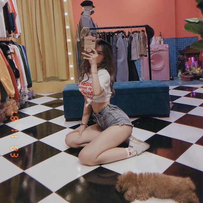 Hot girl phòng gym nổi tiếng nhờ sexy: Lộ đôi chân ngắn, da ngăm trong ảnh bị tag, khác xa với ảnh tự đăng Hot girl phòng gym nổi tiếng nhờ sexy: Lộ đôi chân ngắn, da ngăm trong ảnh bị tag, khác xa với ảnh tự đăng