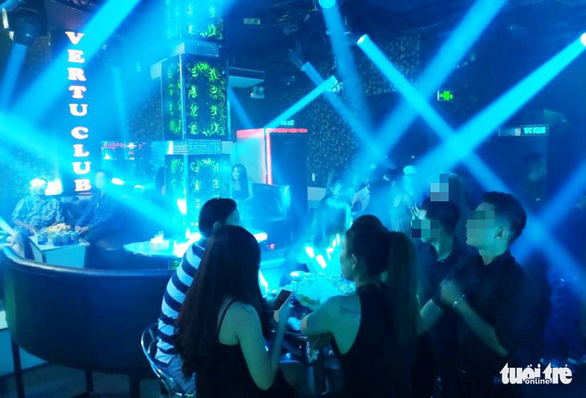 Cả trăm khách quán bar ở Phú Nhuận nghi ‘phê’ ma túy
