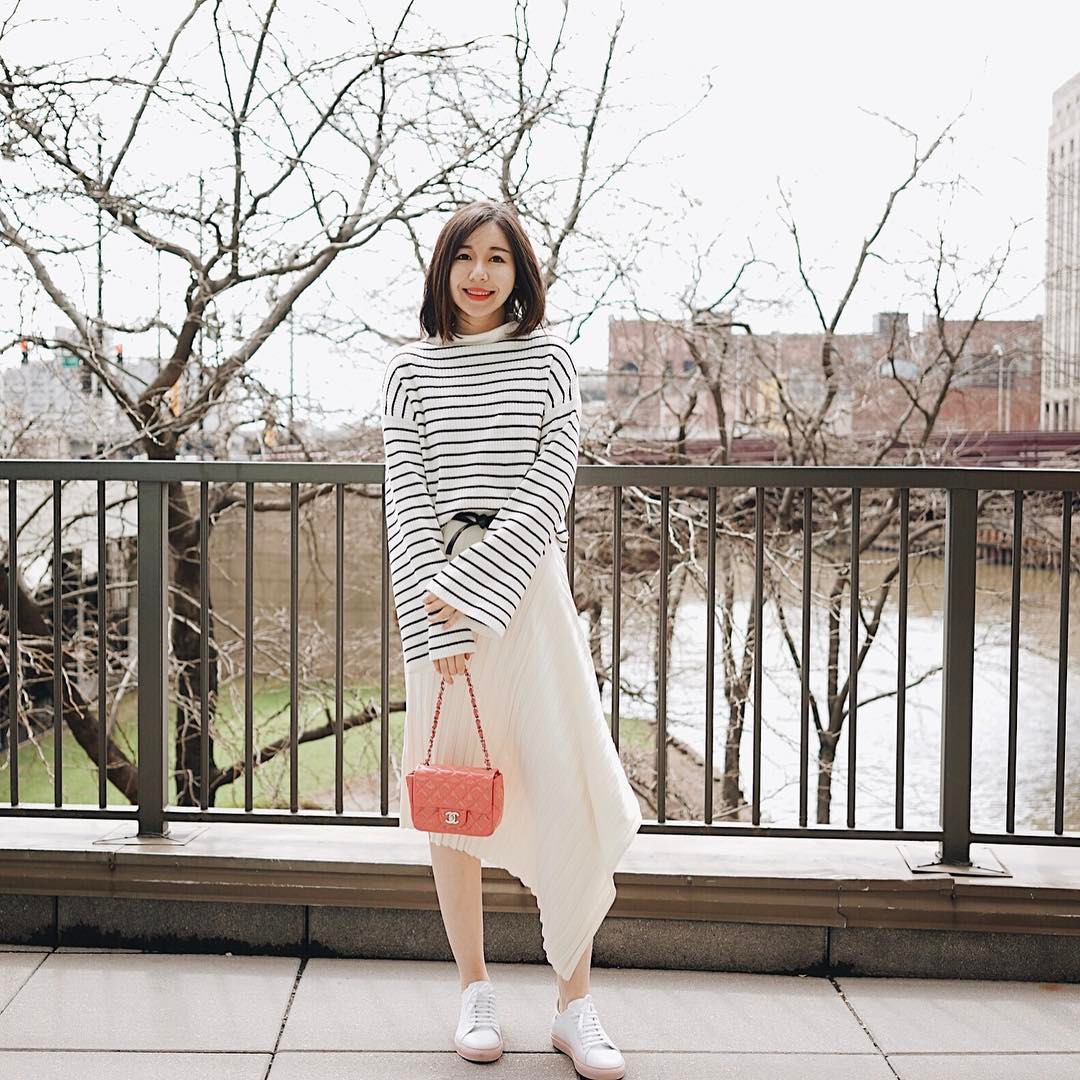 Ngại ngùng khi sở hữu vòng 3 nảy nở thì vẫn có ít nhất 3 items để các nàng tự tin diện xuống phố