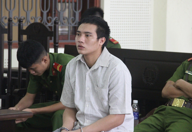 Nghệ An: Chém tử vong con gái 2 tuổi rồi tự sát do… vợ mời thầy cúng về làm vía