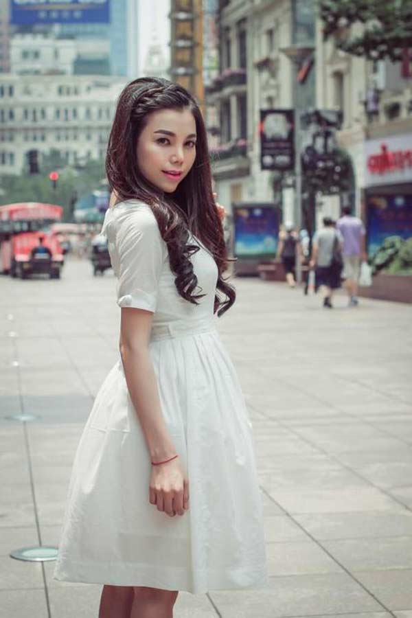 Hoa khôi Cà Mau có vòng ba 1m trả lời nghi án dao kéo