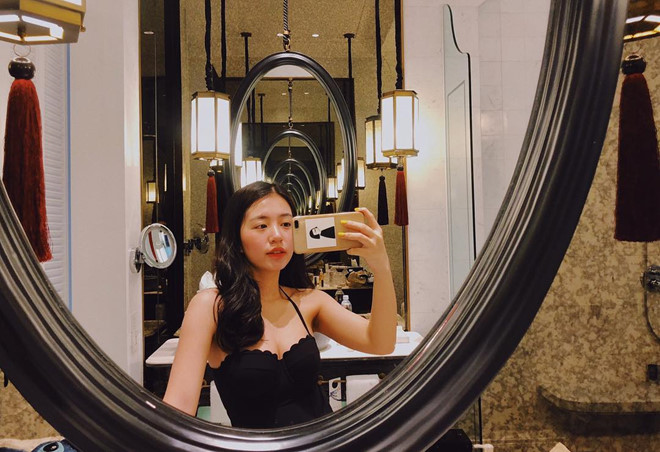 Từ dễ thương, kín đáo, hot girl nào chuyển hướng sang hình tượng sexy?