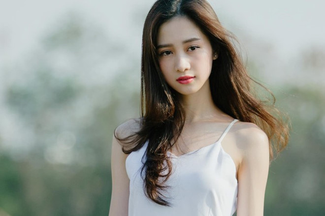 Từ dễ thương, kín đáo, hot girl nào chuyển hướng sang hình tượng sexy?