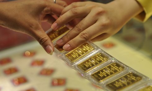 Giá vàng và USD cùng lặng sóng