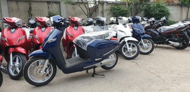Xe máy điện VinFast Klara ồ ạt về đại lý, chờ ngày bán ra