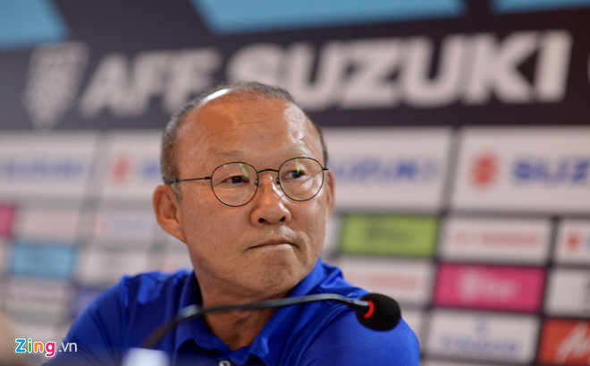 HLV Park từ chối tiết lộ đội hình, thừa nhận trận gặp Myanmar khó khăn