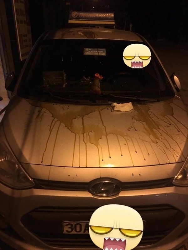 Chiêu trả đũa bá đạo dằn mặt tài xế ô tô đỗ láo