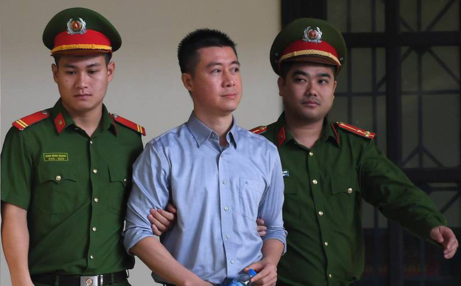 Phan Sào Nam khóc nói: Vợ con đang ở nhà thuê, 3 con được ông bà nuôi, nhà đã bán hết