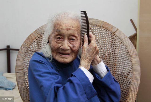 4 lời khuyên về cách ăn uống có thể giúp bạn sống xuyên thế kỷ: Ai cũng nên áp dụng sớm!