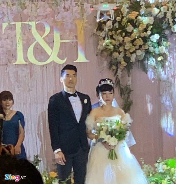 Trương Nam Thành tổ chức lễ cưới với doanh nhân hơn tuổi ở Hà Nội