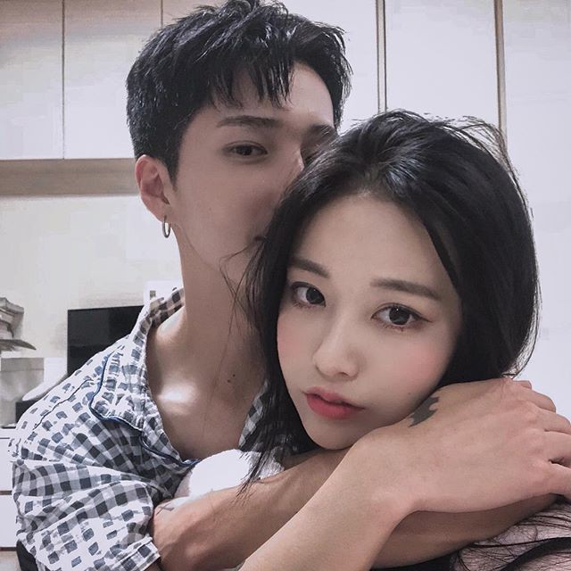 Dân tình bày mưu đối đáp sao cho thật cứng khi bạn gái hỏi: Cho em pass Facebook của anh đi