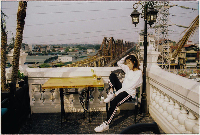 Chân dung em gái sinh năm 1995 cá tính của MC Hoàng Linh Chúng tôi là chiến sĩ