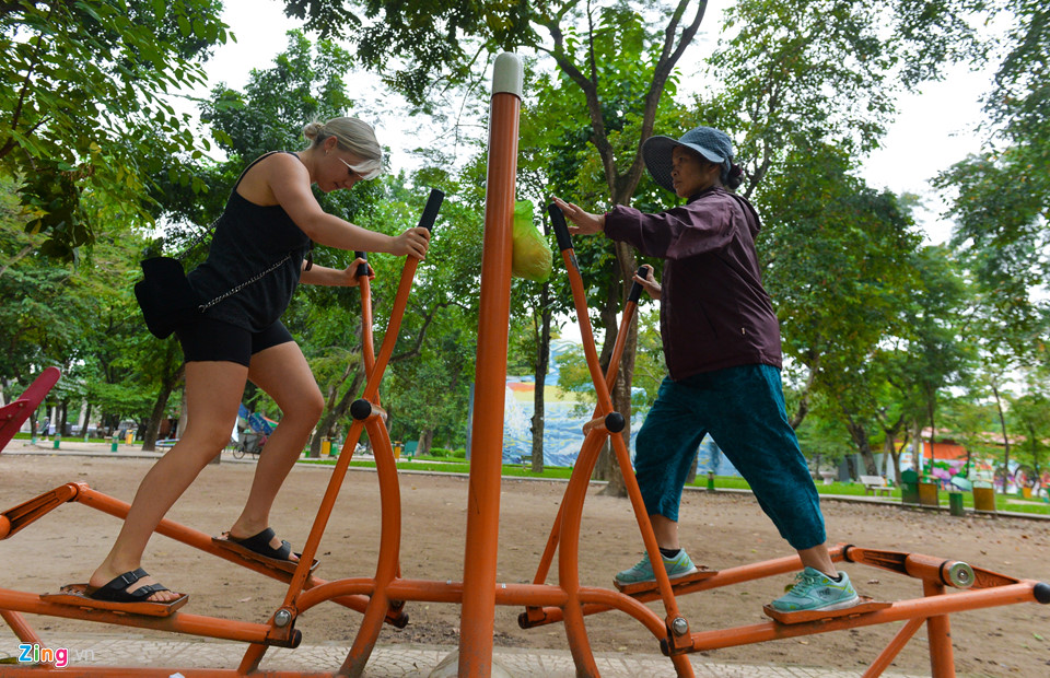 Phố phường Hà Nội trong ngày lạnh 19 độ C