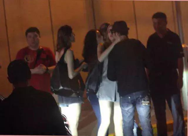 Bằng chứng Angela Baby - Huỳnh Hiểu Minh rạn nứt tình cảm, dấy lên tin đồn ly dị sau 3 năm