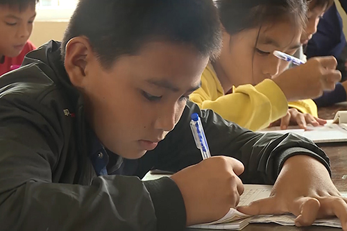 Vụ bắt HS tát bạn: Cô giáo suy sụp, chồng xin nghỉ việc để chăm sóc