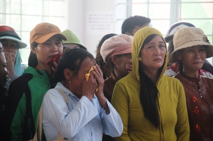 Nghẹn ngào đại tang cả nhà cô giáo mầm non trước ngày 20/11