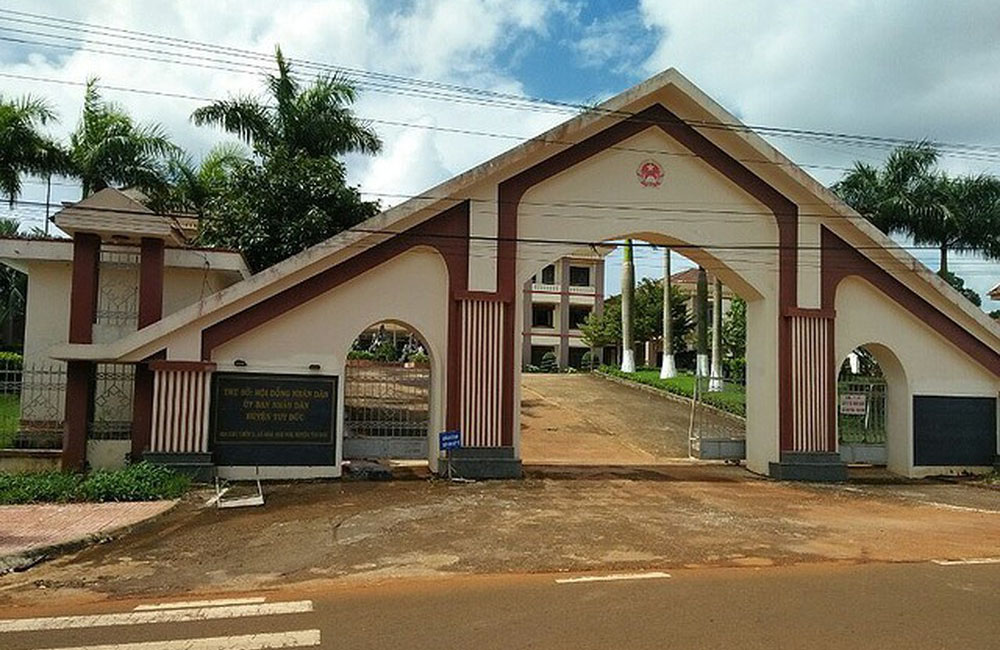 Chủ tịch huyện nợ đầm đìa làm chuyên viên Công viên địa chất Đắk Nông