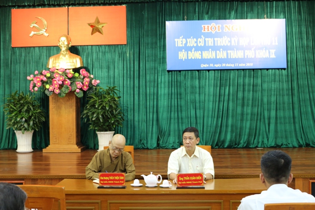 Ông Tất Thành Cang vắng mặt tại buổi tiếp xúc cử tri quận 10