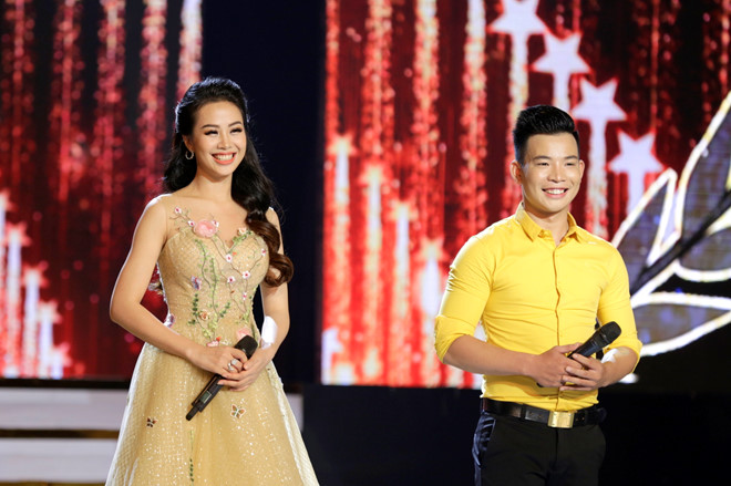 Con trai Chế Linh hát sai lời, sai nhịp bị loại khỏi cuộc thi Bolero