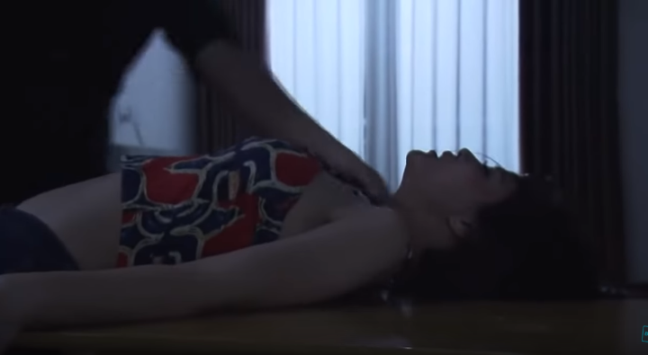 Quỳnh Búp Bê tập 27: Vừa gặp lại, Quỳnh đã bị bố dượng cưỡng bức đến ngất xỉu